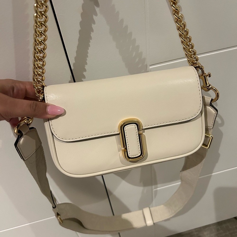 Marc Jacobs Cream Crossbody Bag with Gold Chain